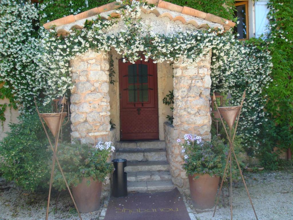 Le Mas Shabanou Acomodação com café da manhã Roquefort Les Pins Exterior foto