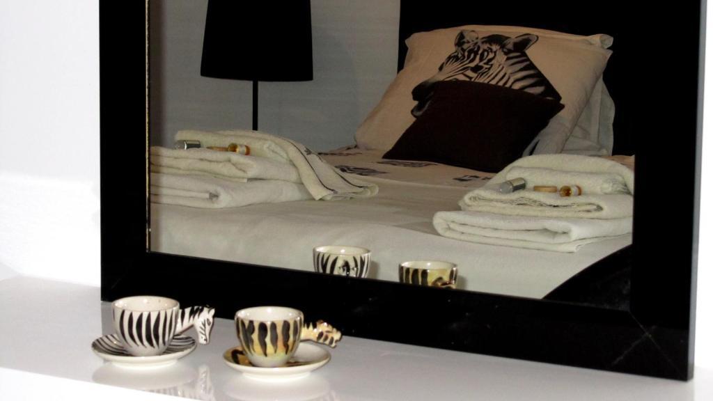 Le Mas Shabanou Acomodação com café da manhã Roquefort Les Pins Quarto foto