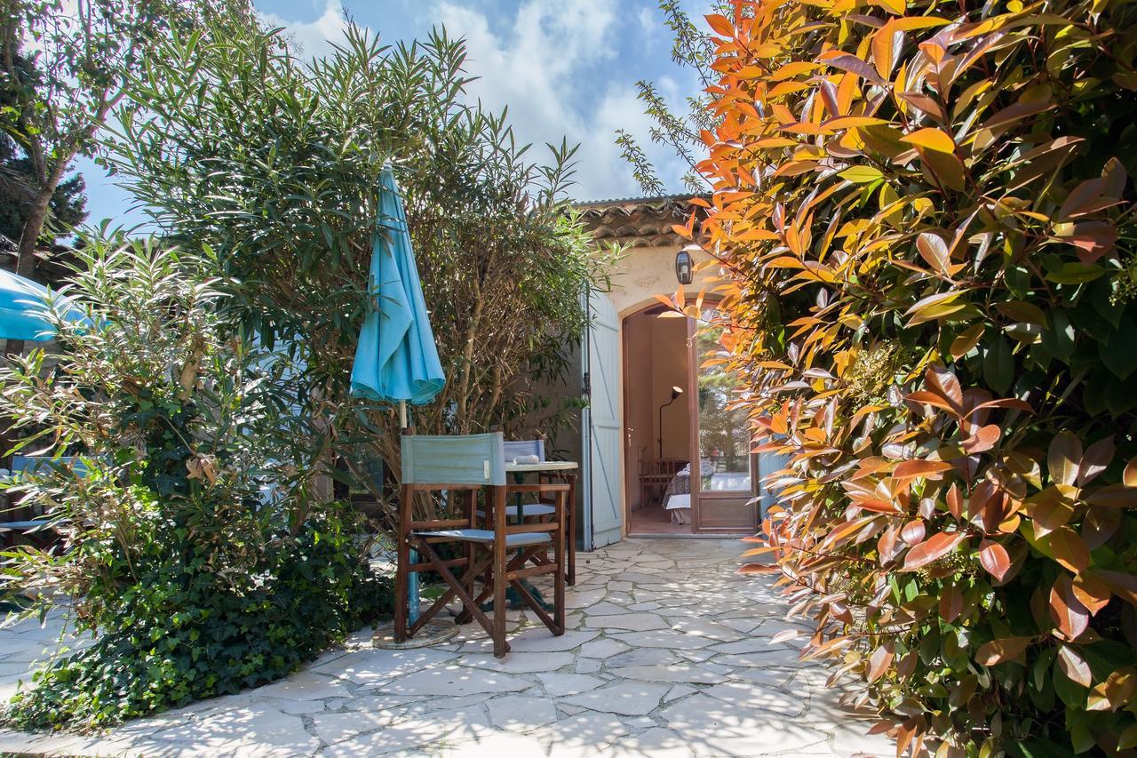 Le Mas Shabanou Acomodação com café da manhã Roquefort Les Pins Exterior foto