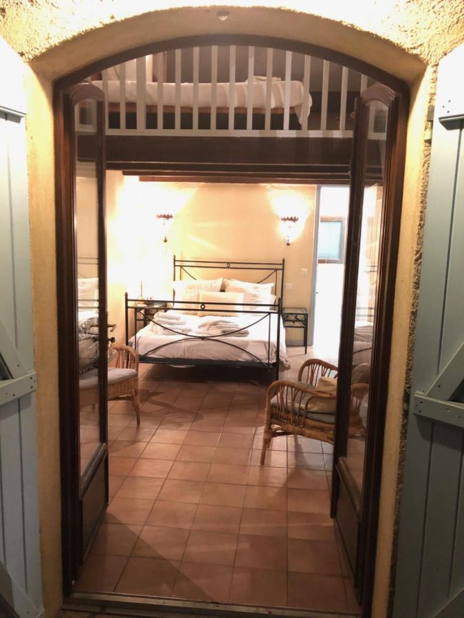 Le Mas Shabanou Acomodação com café da manhã Roquefort Les Pins Exterior foto